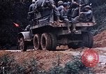 Immagine di 1° Reggimento Marine Deragawa Okinawa isole Ryukyu, 1945, secondo 29 filmato di repertorio 65675052728
