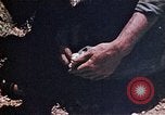 Standbild 1 Marine Regiment Deragawa Okinawa Ryukyu Inseln, 1945, aus Sekunde 48 historischem Filmmaterial Videoclip 65675052731