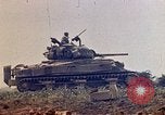Standbild 3 Bataillon 1 Marines Yasusu Dorf Okinawa Ryukyu Inseln, 1945, aus Sekunde 44 historischem Filmmaterial Videoclip 65675052732