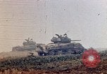 Standbild 3 Bataillon 1 Marines Yasusu Dorf Okinawa Ryukyu Inseln, 1945, aus Sekunde 62 historischem Filmmaterial Videoclip 65675052732