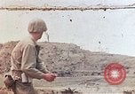 Standbild 3 Bataillon 1 Marines Yasusu Dorf Okinawa Ryukyu Inseln, 1945, aus Sekunde 1 historischem Filmmaterial Videoclip 65675052733