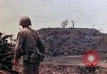 Standbild 3 Bataillon 1 Marines Yasusu Dorf Okinawa Ryukyu Inseln, 1945, aus Sekunde 6 historischem Filmmaterial Videoclip 65675052733