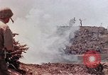 Standbild 3 Bataillon 1 Marines Yasusu Dorf Okinawa Ryukyu Inseln, 1945, aus Sekunde 16 historischem Filmmaterial Videoclip 65675052733