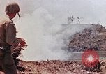Standbild 3 Bataillon 1 Marines Yasusu Dorf Okinawa Ryukyu Inseln, 1945, aus Sekunde 18 historischem Filmmaterial Videoclip 65675052733