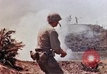 Standbild 3 Bataillon 1 Marines Yasusu Dorf Okinawa Ryukyu Inseln, 1945, aus Sekunde 20 historischem Filmmaterial Videoclip 65675052733