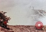 Standbild 3 Bataillon 1 Marines Yasusu Dorf Okinawa Ryukyu Inseln, 1945, aus Sekunde 33 historischem Filmmaterial Videoclip 65675052733