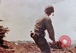 Standbild 3 Bataillon 1 Marines Yasusu Dorf Okinawa Ryukyu Inseln, 1945, aus Sekunde 42 historischem Filmmaterial Videoclip 65675052733
