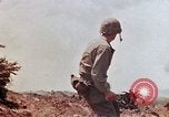 Standbild 3 Bataillon 1 Marines Yasusu Dorf Okinawa Ryukyu Inseln, 1945, aus Sekunde 43 historischem Filmmaterial Videoclip 65675052733