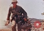 Standbild 3 Bataillon 1 Marines Yasusu Dorf Okinawa Ryukyu Inseln, 1945, aus Sekunde 56 historischem Filmmaterial Videoclip 65675052733
