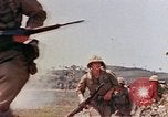 Standbild 3 Bataillon 1 Marines Yasusu Dorf Okinawa Ryukyu Inseln, 1945, aus Sekunde 61 historischem Filmmaterial Videoclip 65675052733
