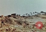Image 3e bataillon du 7e Régiment de Marines Okinawa îles Ryukyu, 1945, de la seconde 13 séquences d'archives historiques vidéo 65675052735