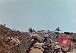 Image 3e bataillon du 7e Régiment de Marines Okinawa îles Ryukyu, 1945, de la seconde 33 séquences d'archives historiques vidéo 65675052735