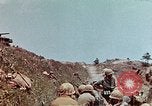 Image 3e bataillon du 7e Régiment de Marines Okinawa îles Ryukyu, 1945, de la seconde 45 séquences d'archives historiques vidéo 65675052735
