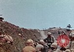 Image 3e bataillon du 7e Régiment de Marines Okinawa îles Ryukyu, 1945, de la seconde 50 séquences d'archives historiques vidéo 65675052735