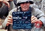 Image 3e bataillon du 7e Régiment de Marines Okinawa îles Ryukyu, 1945, de la seconde 3 séquences d'archives historiques vidéo 65675052736