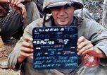 Image 3e bataillon du 7e Régiment de Marines Okinawa îles Ryukyu, 1945, de la seconde 9 séquences d'archives historiques vidéo 65675052736