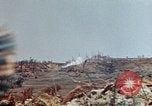 Image 3e bataillon du 7e Régiment de Marines Okinawa îles Ryukyu, 1945, de la seconde 13 séquences d'archives historiques vidéo 65675052736