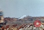 Image 3e bataillon du 7e Régiment de Marines Okinawa îles Ryukyu, 1945, de la seconde 16 séquences d'archives historiques vidéo 65675052736