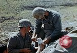 Image 3e bataillon du 7e Régiment de Marines Okinawa îles Ryukyu, 1945, de la seconde 49 séquences d'archives historiques vidéo 65675052737