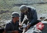 Image 3e bataillon du 7e Régiment de Marines Okinawa îles Ryukyu, 1945, de la seconde 50 séquences d'archives historiques vidéo 65675052737