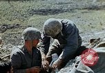 Image 3e bataillon du 7e Régiment de Marines Okinawa îles Ryukyu, 1945, de la seconde 51 séquences d'archives historiques vidéo 65675052737