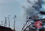 Image explosions Okinawa îles Ryukyu, 1945, de la seconde 21 séquences d'archives historiques vidéo 65675052738