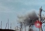 Image explosions Okinawa îles Ryukyu, 1945, de la seconde 35 séquences d'archives historiques vidéo 65675052738