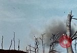 Image explosions Okinawa îles Ryukyu, 1945, de la seconde 38 séquences d'archives historiques vidéo 65675052738