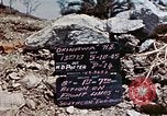 Standbild Marines der B-Company 1rd Battalion 7th Regiment Okinawa Ryukyu Inseln, 1945, aus Sekunde 3 historischem Filmmaterial Videoclip 65675052739