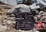 Standbild Marines der B-Company 1rd Battalion 7th Regiment Okinawa Ryukyu Inseln, 1945, aus Sekunde 5 historischem Filmmaterial Videoclip 65675052739