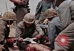 Standbild Marines der B-Company 1rd Battalion 7th Regiment Okinawa Ryukyu Inseln, 1945, aus Sekunde 42 historischem Filmmaterial Videoclip 65675052739