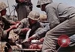 Standbild Marines der B-Company 1rd Battalion 7th Regiment Okinawa Ryukyu Inseln, 1945, aus Sekunde 50 historischem Filmmaterial Videoclip 65675052739