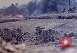 Standbild Flammenwerfer Tanks Okinawa Ryukyu Inseln, 1945, aus Sekunde 11 historischem Filmmaterial Videoclip 65675052741