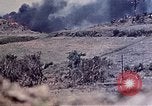 Standbild Flammenwerfer Tanks Okinawa Ryukyu Inseln, 1945, aus Sekunde 14 historischem Filmmaterial Videoclip 65675052741