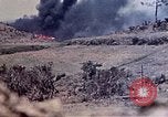 Standbild Flammenwerfer Tanks Okinawa Ryukyu Inseln, 1945, aus Sekunde 18 historischem Filmmaterial Videoclip 65675052741