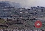 Standbild K Unternehmen 3 Bataillon 1 Marine Regiment Okinawa Ryukyu Inseln, 1945, aus Sekunde 5 historischem Filmmaterial Videoclip 65675052742