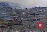 Standbild K Unternehmen 3 Bataillon 1 Marine Regiment Okinawa Ryukyu Inseln, 1945, aus Sekunde 8 historischem Filmmaterial Videoclip 65675052742