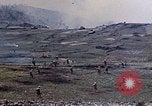 Standbild K Unternehmen 3 Bataillon 1 Marine Regiment Okinawa Ryukyu Inseln, 1945, aus Sekunde 9 historischem Filmmaterial Videoclip 65675052742
