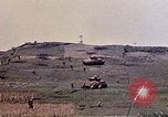 Standbild K Unternehmen 3 Bataillon 1 Marine Regiment Okinawa Ryukyu Inseln, 1945, aus Sekunde 31 historischem Filmmaterial Videoclip 65675052742