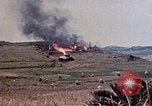 Standbild K Unternehmen 3 Bataillon 1 Marine Regiment Okinawa Ryukyu Inseln, 1945, aus Sekunde 7 historischem Filmmaterial Videoclip 65675052743