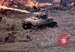 Standbild K Unternehmen 3 Bataillon 1 Marine Regiment Okinawa Ryukyu Inseln, 1945, aus Sekunde 10 historischem Filmmaterial Videoclip 65675052743