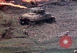 Standbild K Unternehmen 3 Bataillon 1 Marine Regiment Okinawa Ryukyu Inseln, 1945, aus Sekunde 13 historischem Filmmaterial Videoclip 65675052743
