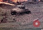 Standbild K Unternehmen 3 Bataillon 1 Marine Regiment Okinawa Ryukyu Inseln, 1945, aus Sekunde 14 historischem Filmmaterial Videoclip 65675052743