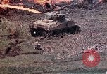 Standbild K Unternehmen 3 Bataillon 1 Marine Regiment Okinawa Ryukyu Inseln, 1945, aus Sekunde 15 historischem Filmmaterial Videoclip 65675052743