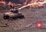 Standbild K Unternehmen 3 Bataillon 1 Marine Regiment Okinawa Ryukyu Inseln, 1945, aus Sekunde 18 historischem Filmmaterial Videoclip 65675052743
