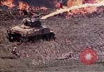 Standbild K Unternehmen 3 Bataillon 1 Marine Regiment Okinawa Ryukyu Inseln, 1945, aus Sekunde 19 historischem Filmmaterial Videoclip 65675052743