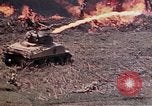 Standbild K Unternehmen 3 Bataillon 1 Marine Regiment Okinawa Ryukyu Inseln, 1945, aus Sekunde 24 historischem Filmmaterial Videoclip 65675052743