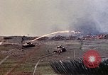 Standbild K Unternehmen 3 Bataillon 1 Marine Regiment Okinawa Ryukyu Inseln, 1945, aus Sekunde 36 historischem Filmmaterial Videoclip 65675052743