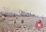 Standbild K Unternehmen 3 Bataillon 1 Marine Regiment Okinawa Ryukyu Inseln, 1945, aus Sekunde 1 historischem Filmmaterial Videoclip 65675052744