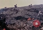 Standbild K Unternehmen 3 Bataillon 1 Marine Regiment Okinawa Ryukyu Inseln, 1945, aus Sekunde 18 historischem Filmmaterial Videoclip 65675052744